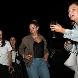 Bei den Jungwinzern Marco Holzwarth wird zur Musik von DJ NW so richtig abgetanzt. Kelter. Wein. Berg. Wandern und Geniessen rund um die Kelter in Kleinaspach. SK