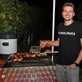 Rote vom Grill gibt es beim #TEAMHOLZWARTH. Kelter. Wein. Berg. Wandern und Geniessen rund um die Kelter in Kleinaspach. SK