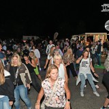 Aus den Lautsprecherboxen dröhnt der Song „Cotton Eye Joe“, ein berühmter Dance- und Country-Hit. Der Aspacher DJ Cheasy bringt die Partygäste direkt an der Kelter in den Abtanzmodus. Kelter. Wein. Berg. Wandern und Geniessen rund um die Kelter in Kleinaspach. SK